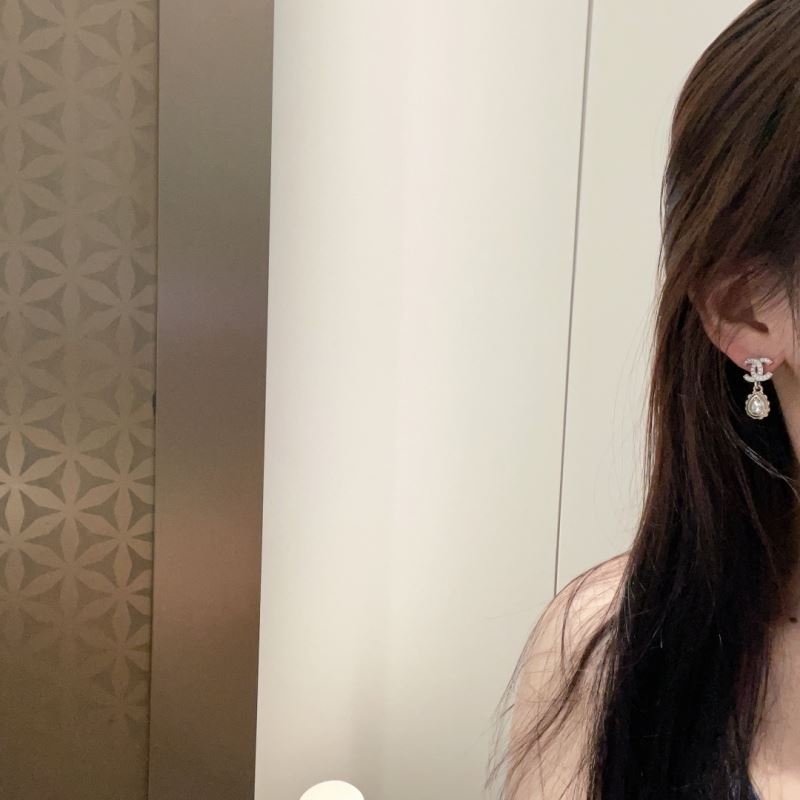 Ch**el earrings